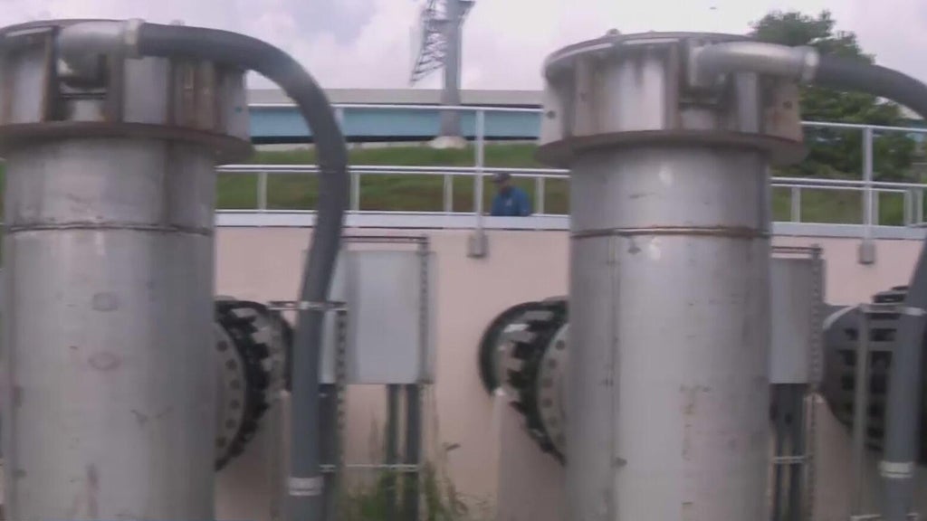 Fort Lauderdale stormwater pumps tested by heavy rain as residents prepare for king tides in flood-prone neighborhoods — CBS Miami, Dublin Schools news