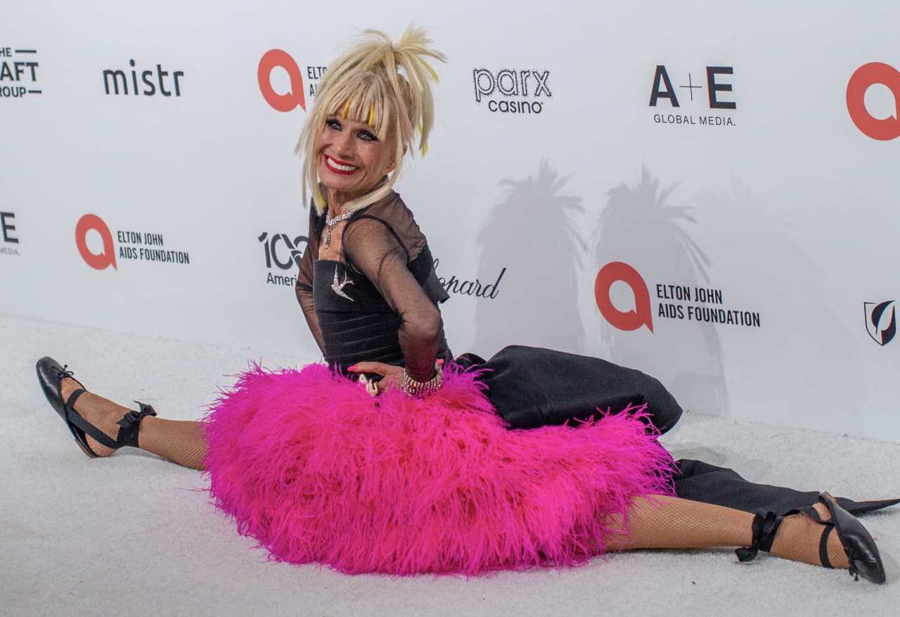 Designer Betsey Johnson takes $7 million SoCal home off the market — Dublin Business news