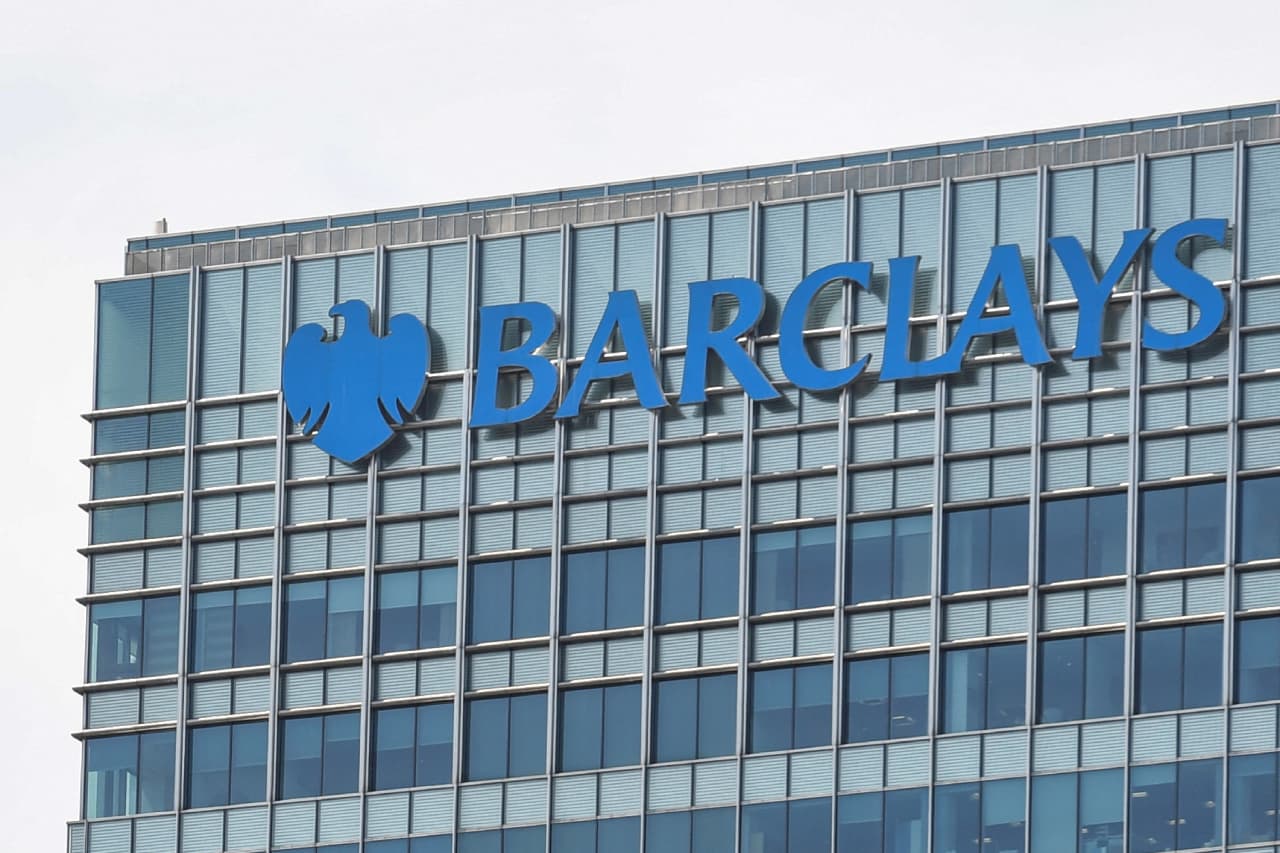 Why a global bank is slashing thousands of jobs — and what the Fed says about AI replacing workers — MarketWatch, Dublin Technology news