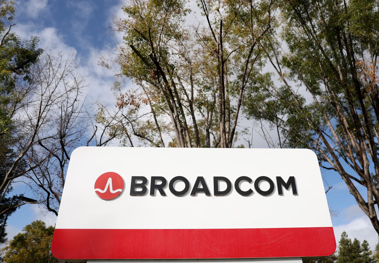 How Broadcom’s stock can surge and overcome ‘the biggest dislocation in the market’ — Dublin Business news