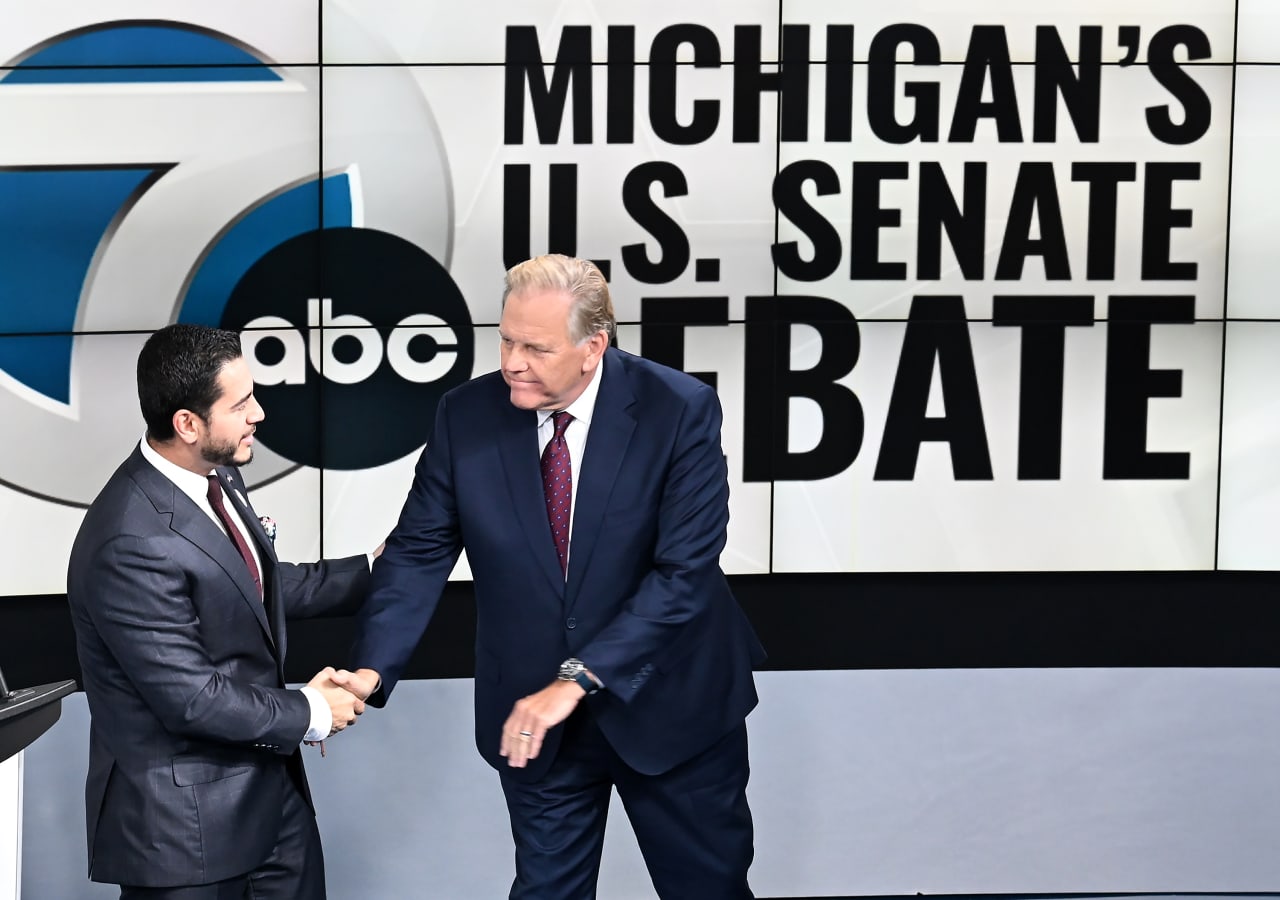 A bigger-than-expected win for Democrats in the midterms could deliver ‘short-lived weakness’ for stocks, strategists say — Dublin Business news