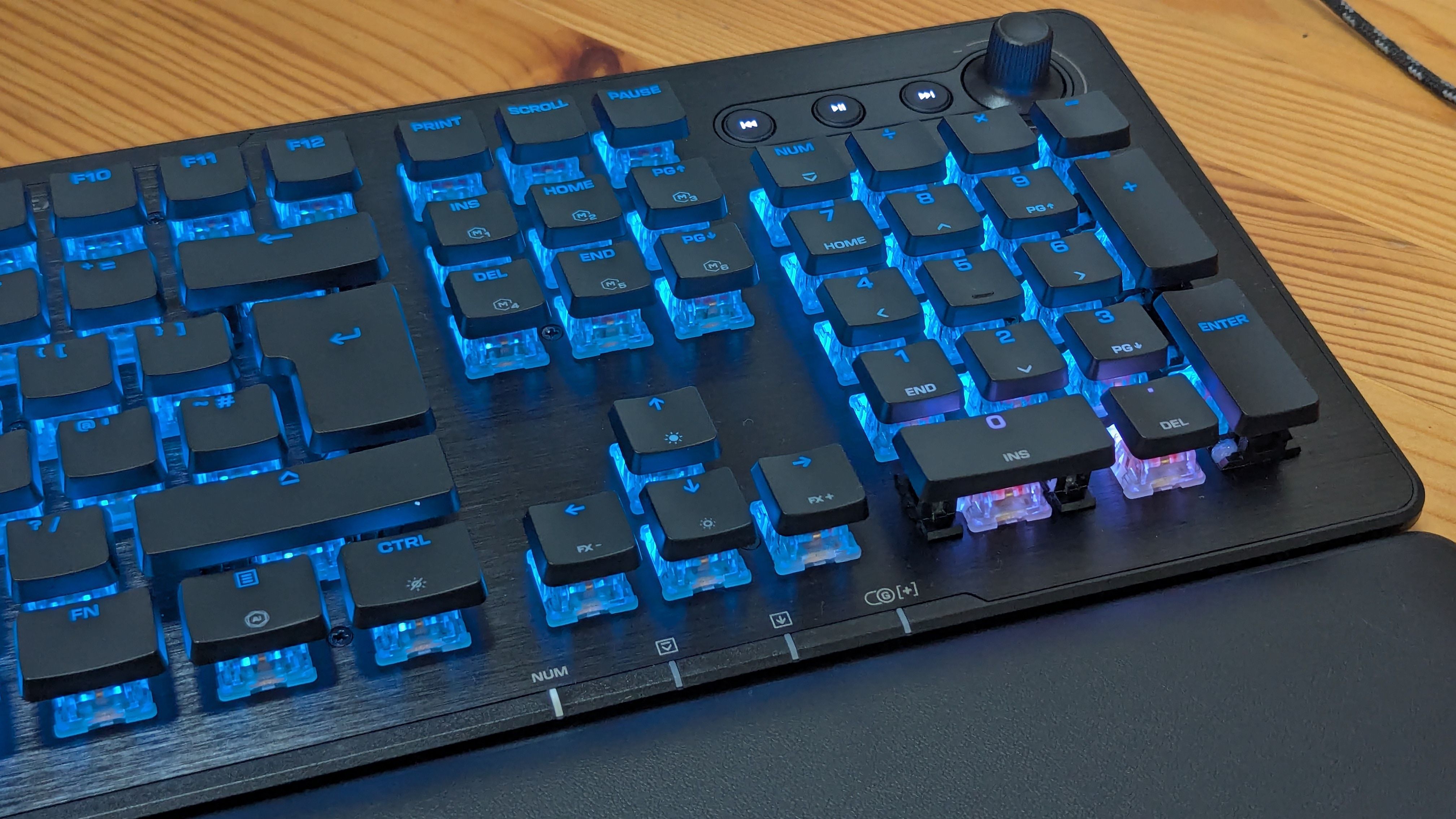 Turtle Beach Vulcan II XP Review: Clicky Compromise — Wired, Dublin Technology news